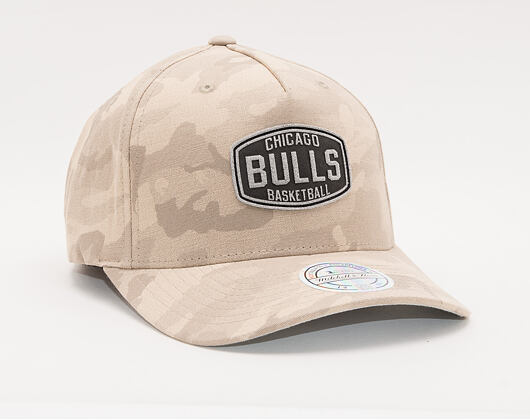 Kšiltovka Mitchell & Ness Chicago Bulls 612 Khaki/Camo