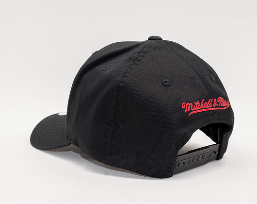 Kšiltovka Mitchell & Ness Chicago Bulls 610 Neon Lights
