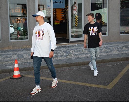 Triko HUF Quake USA Tee Black