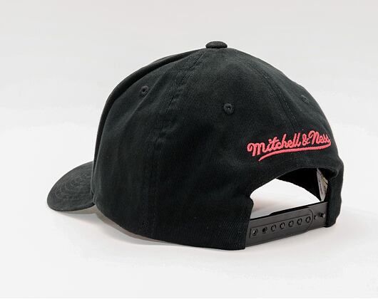 Kšiltovka Mitchell & Ness Chicago Bulls 831 Vintage Tailscript Black