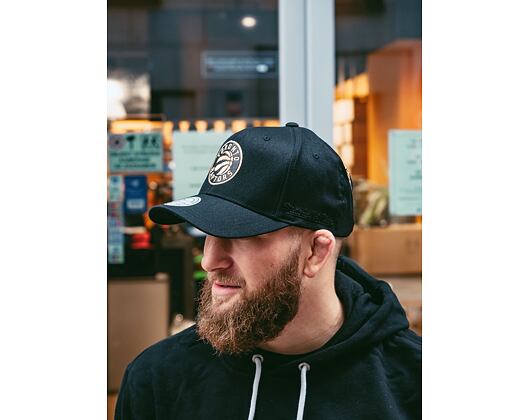 Kšiltovka Mitchell & Ness Toronto Raptors Bullion Black/Gold