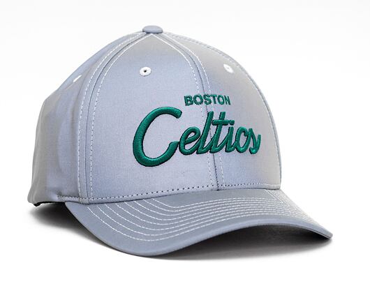 Kšiltovka Mitchell & Ness INTL844 Boston Celtics Reflective Script 110 Snapback