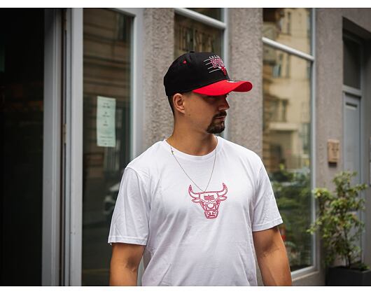 Triko New Era NBA Chain Stitch Chicago Bulls Optic White / Red