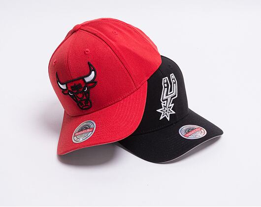 Kšiltovka Mitchell & Ness Team Ground Redline Chicago Bulls Red Snapback