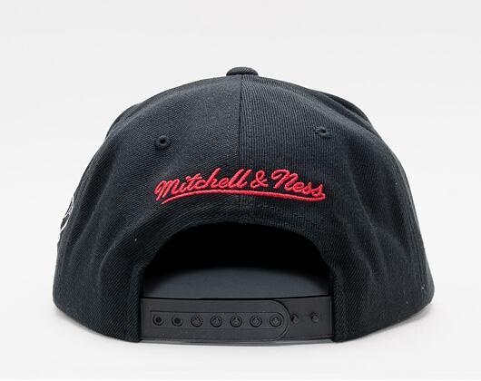 Kšiltovka Mitchell & Ness Chicago Bulls Foundation Script 2 Snapback Bulls Black