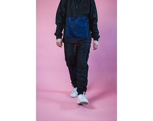 Tepláky New Era Cargo Track Pants Black / Bright Red