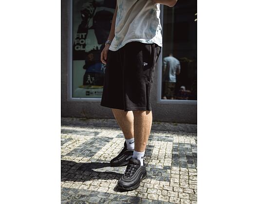 Kraťasy New Era Essential Shorts Black