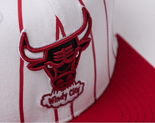 Kšiltovka Mitchell & Ness NBA Retro Pinstripe Snapback Hwc Chicago Bulls White