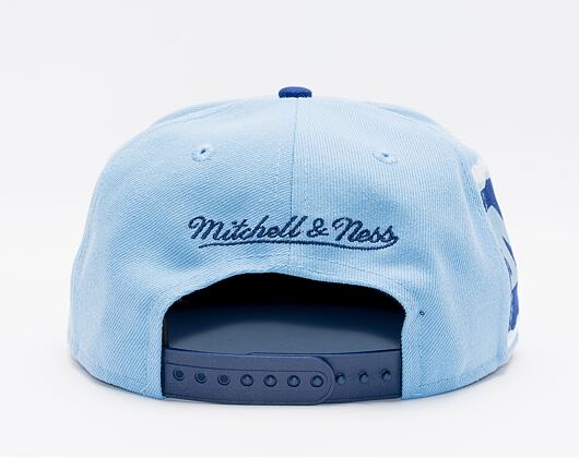 Kšiltovka Mitchell & Ness Jumbotron Snapback University Of North Carolina Navy / Light Blue