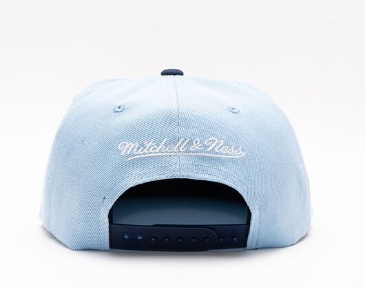 Kšiltovka Mitchell & Ness LOGO BILL SNAPBACK University Of North Carolina LIGHT BLUE/BLUE
