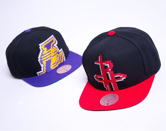 Kšiltovka Mitchell & Ness 8 BIT XL SNAPBACK HOUSTON ROCKETS Black