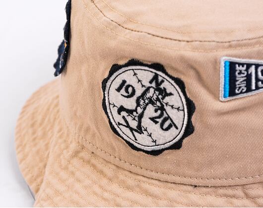 Klobouk New Era Heritage All Over Patch Bucket Oat Milk