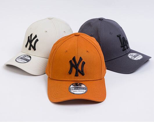 Kšiltovka New Era 39THIRTY MLB League Essential New York Yankees Tech Blue / Black