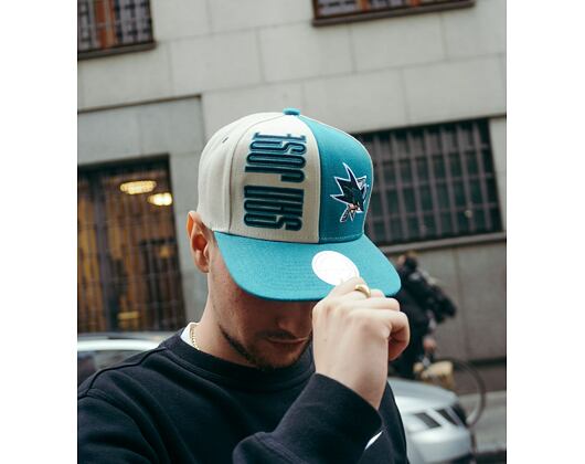 Kšiltovka Mitchell & Ness NHL Pop Panel Snapback San Jose Sharks Off White