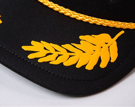 Kšiltovka Mitchell & Ness NBA Gold Leaf Trucker Bulls Black