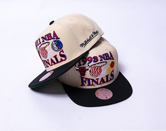 Kšiltovka Mitchell & Ness Nba Finals Remix Snapback Finals Bulls Vs. Suns Off White