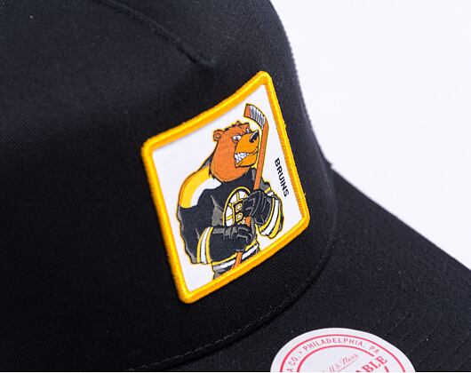 Kšiltovka Mitchell & Ness Mascot Trucker Boston Bruins Black