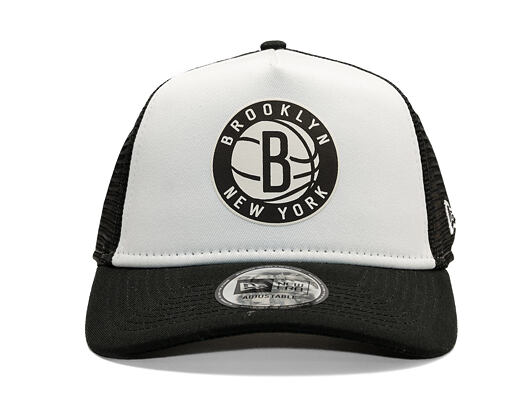 kšiltovka NEW ERA 940 Af trucker NBA Team colour black BRONET