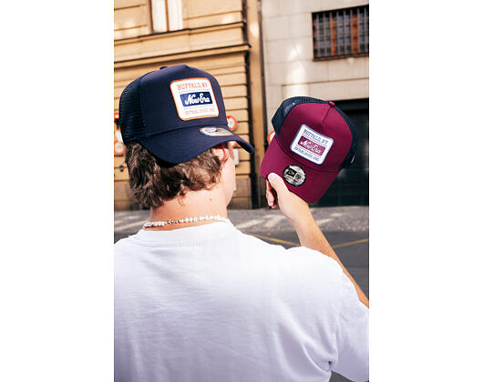 Kšiltovka New Era - Buffalo Patch 9FORTY Trucker - Burgundy / Muted Indigo