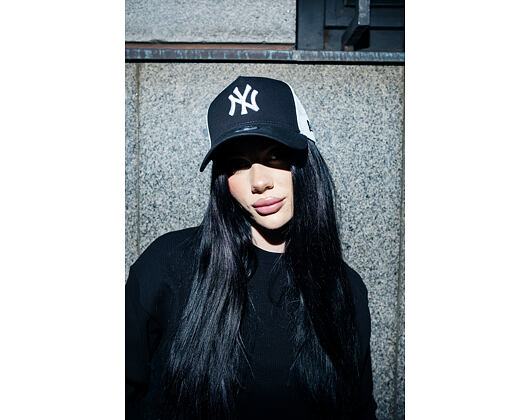 Kšiltovka New Era - MLB Clean Trucker 2 9FORTY Trucker - NY Yankees - Black / White