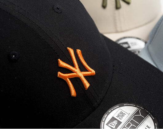 Kšiltovka New Era - MLB Midi Homefield 9FORTY Trucker - NY Yankees - Navy / Orange