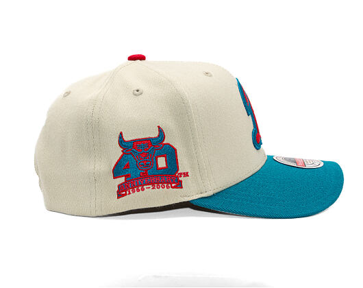 Kšiltovka Mitchell & Ness - NBA - First Letter - Chicago Bulls - Sand/Blue