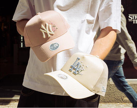 Dámská Kšiltovka New Era - MLB Floral 9FORTY A-Frame Trucker - LA Dodgers - Cream / Sky Blue