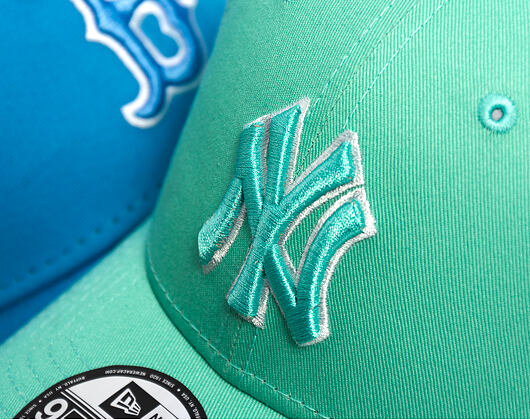 Kšiltovka New Era - MLB League Essential 9FORTY - NY Yankees - Green / Sky Blue