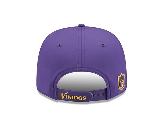 Kšiltovka New Era - NFL 2026 Sideline 9SEVENTY Stretch-Snap - Minnesota Vikings - Team Color