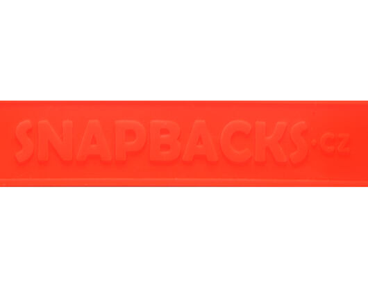 Náramek na ruku s nápisem Snapbacks.cz - červený