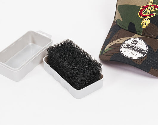 Kartáč na čepice New Era Cap Brush