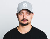 Kšiltovka New Era Essential Trucker New York Yankees 9FORTY Gray/White Snapback