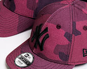 Kšiltovka New Era 9FORTY Camo New York Yankees Maroon Camo/Black Strapback