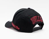Kšiltovka Mitchell & Ness Chicago Bulls Black Vision High Crown Pinch Panel 110 Snapback