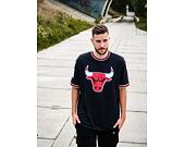 Triko New Era NBA Oversized Applique Tee Chicago Bulls Black