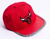 Kšiltovka Mitchell & Ness Chicago Bulls Day 3 Snapback Red / White
