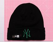 Kulich New Era MLB League Essential Cuff Beanie New York Yankees Black / Melachite Green
