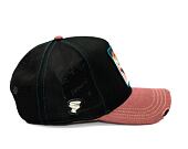 Kšiltovka Capslab - Trucker Looney Tunes Trucker Distressed Taz - Black / Sand / Red
