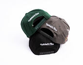 Kšiltovka Mitchell & Ness  - NBA Born To Win - Pro Pinch Snapback - Chicago Bulls - Black