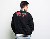 Bunda New Era Chicago Bulls NBA Team Apparel Bomber Black