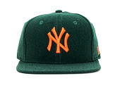 Kšiltovka New Era 9FIFTY New York Yankees Original Fit Winter Utility Melton Dark Green/Orange Snapb