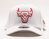 Kšiltovka New Era 9FIFTY White Base Stretch Snap Chicago Bulls White / Team Color Snapback