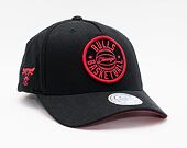 Kšiltovka Mitchell & Ness Chicago Bulls Black Vision High Crown Pinch Panel 110 Snapback