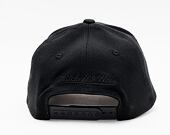 Kšiltovka Mitchell & Ness Chicago Bulls Desert Camo Redline Stretch Snapback Black