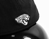 Kšiltovka New Era 39THIRTY NFL22 Sideline Jacksonville Jaguars Black / White