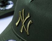 Kšiltovka New Era 9FORTY A-Frame Trucker MLB Tonal Mesh New York Yankees Olive