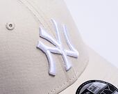 Kšiltovka New Era - MLB Essential 9FORTY - NY Yankees - Stone / White