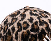 Dámská Kšiltovka New Era - MLB Cosy Animal - Leopard Fleece 9FORTY - NY Yankees - Caramel / Auburn