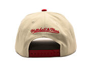 Kšiltovka Mitchell & Ness - Off Tilted - NBA - Chicago Bulls - Off White