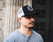 Kšiltovka New Era Emblem Trucker New York Yankees Black/White 9FIFTY Snapback